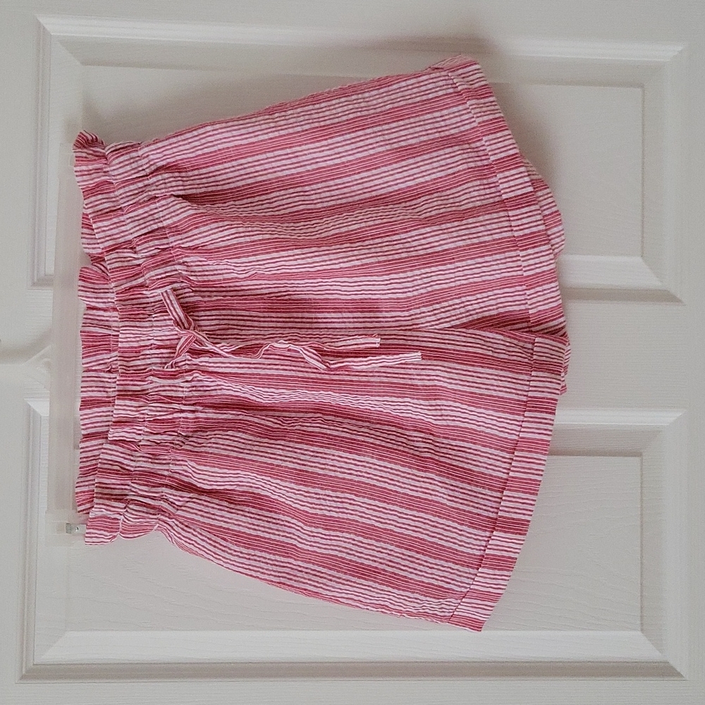 SHEIN candy-striped shorts size M